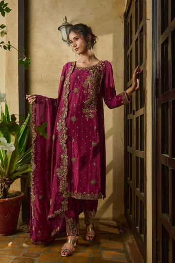 Izel Magenta Suit