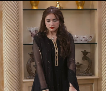 Yumna Zaidi - Black Pishwas